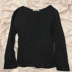 truly madly deeply v neck black long sleeve ribbed